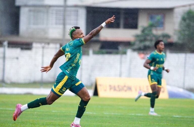 (VIDEO) CAYÓ EL CAMPEÓN: 9 de Octubre eliminó a El Nacional y avanzó en la Copa Ecuador