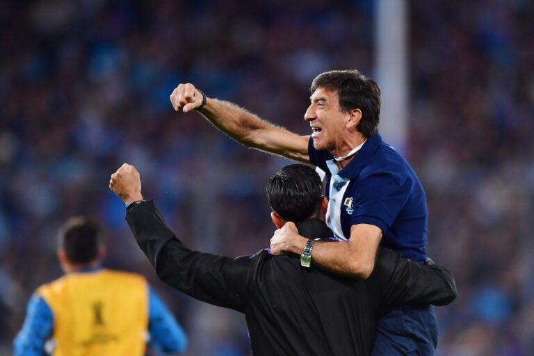 (VIDEO) Racing venció a Vélez y es el primer semifinalista de la Copa Libertadores