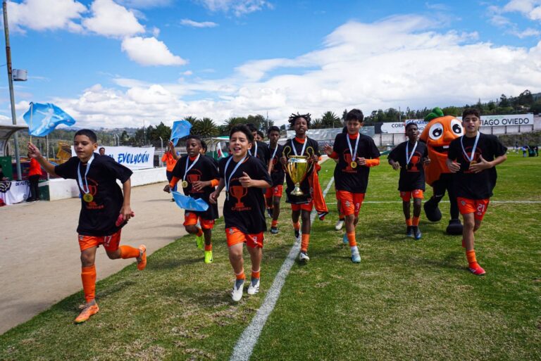 Naranja Mekanica Sub-13 viaja a Paraguay para disputar el Torneo CONMEBOL
