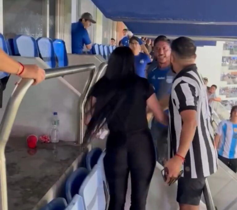 (VIDEO) Lamentable incidente: hincha de Emelec insultó y lanzó agua a una mujer en plena suite