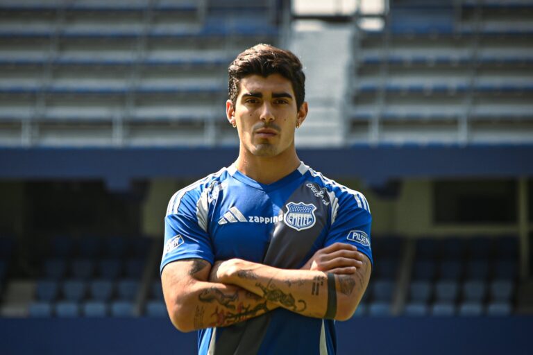 Reportan que Alfonso Barco fue convocado para la Selección de Perú