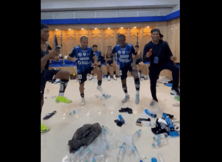 (VIDEO) AL RITMO DE DAYRO MORENO: La celebración de IDV en el camerino