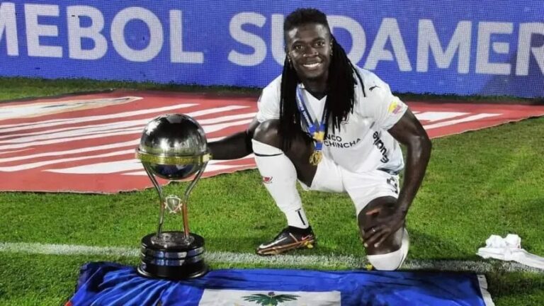 Lo estafaron en Tailandia, vivió en la calle y se hizo profesional a los 26: La historia de Ricardo Adé