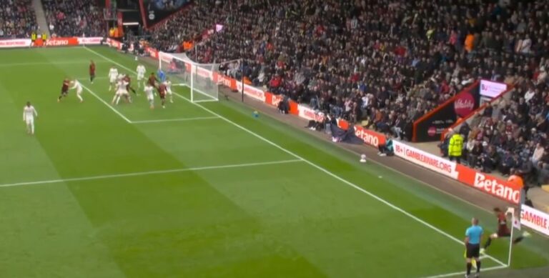 (VIDEO) ¡Golazo olímpico en la Premier League!