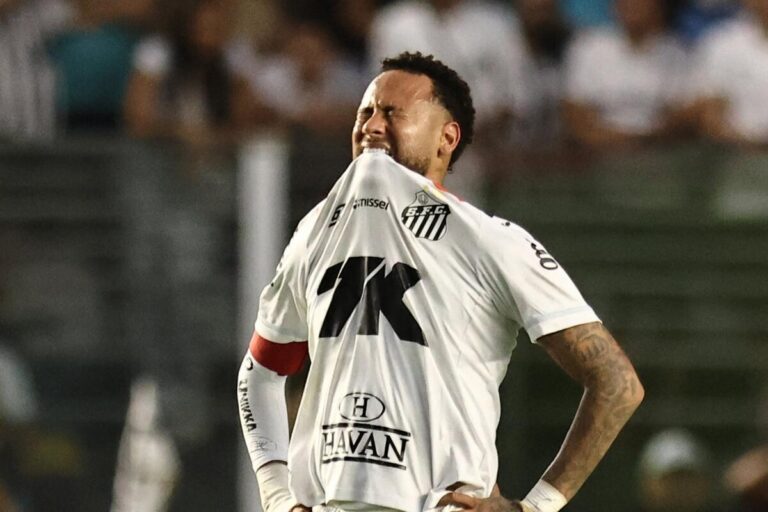 TEME EL DESCENSO DE SANTOS: Neymar posterga la renovación de su contrato