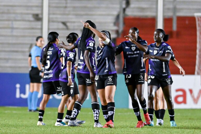 Dragonas IDV golea y clasifica a cuartos de la Copa Libertadores Femenina