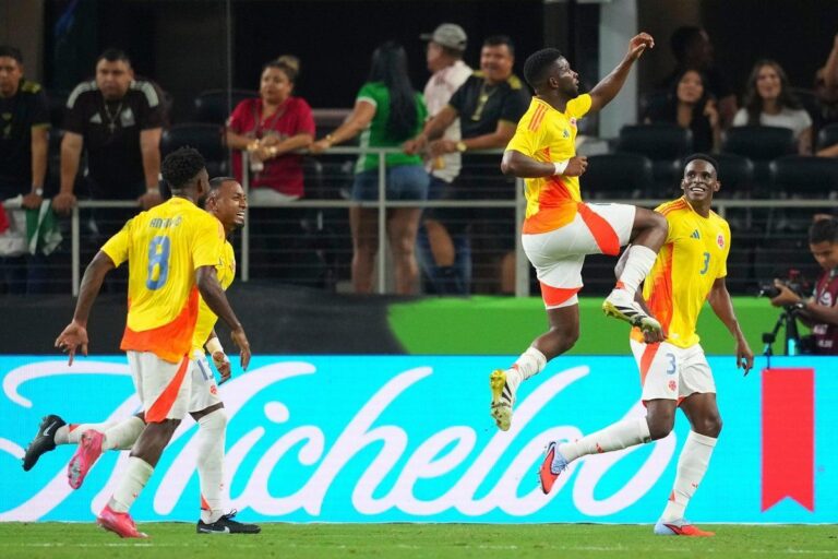 (VIDEO) PALIZA EN TEXAS: Colombia goleó a México con una brillante actuación de James