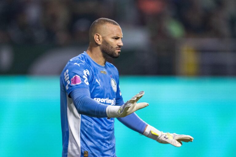 BAJA SENSIBLE EN PALMEIRAS: Weverton se lesionó y se perderá las semifinales ante LDU