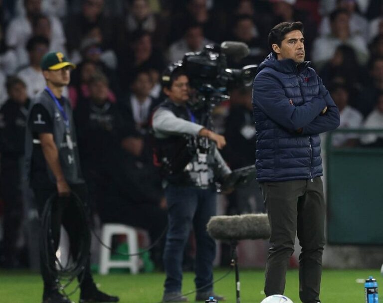 (VIDEO) Abel Ferreira advierte: “90 minutos en el Allianz Parque es mucho tiempo”