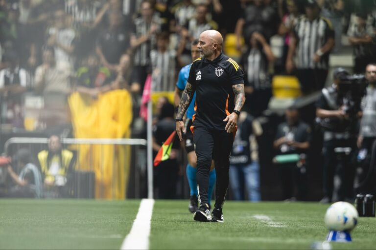 Jorge Sampaoli alcanza su sexta final como entrenador