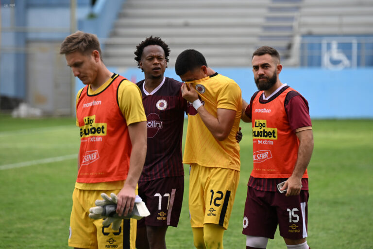 (VIDEO) CON DERROTA ANTE MANTA: Vinotinto descendió a la Serie B