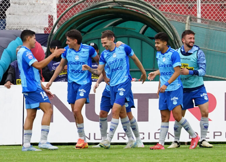 (VIDEO) SUEÑAN CON LA SUDAMERICANA: Macará golea a Delfín en Ambato