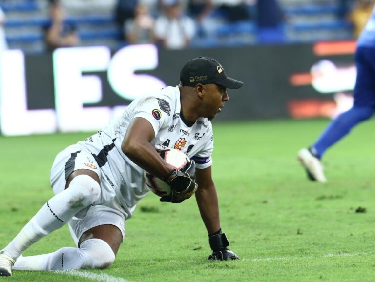 Máximo Banguera: “Me gustaría ser presidente de Barcelona SC”