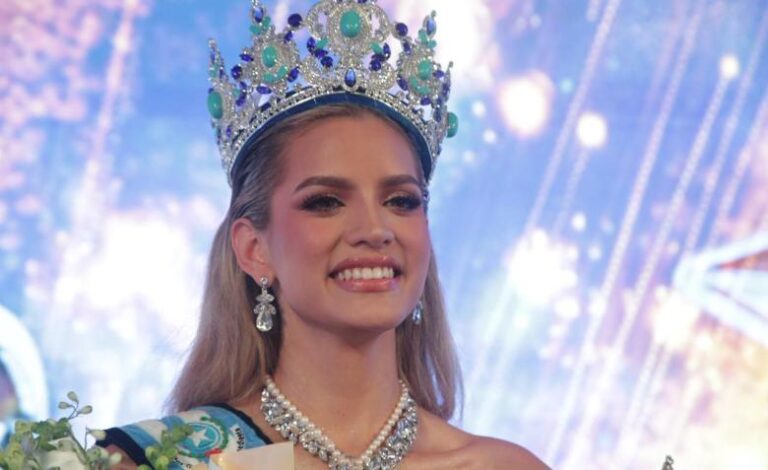 Abby Riqueros: ¿Quién es la Reina de Guayaquil 2025?