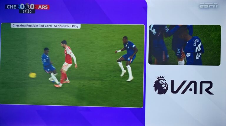 (VIDEO) FUERTE ENTRADA: Moisés Caicedo fue EXPULSADO Vs. Arsenal