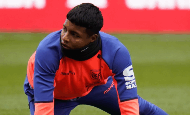 “Vino acá y lo destruyeron”: Loor salió en defensa de Jeremy Arévalo