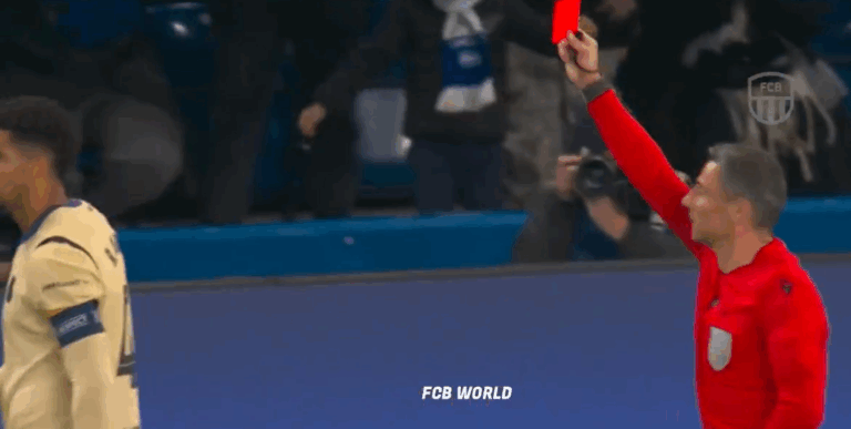 (VIDEO) Araújo, expulsado en el primer tiempo vs. Chelsea por Champions League