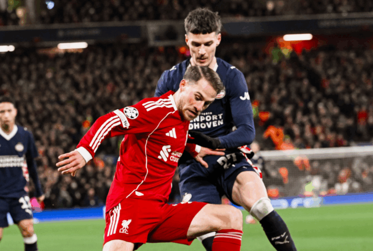 (VIDEO) EL LIVERPOOL NO RESPONDE: Cayeron goleados a manos del PSV en Anfield