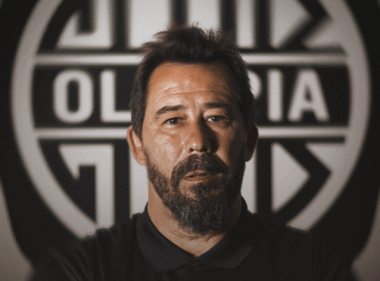 Olimpia oficializa a Pablo ‘Vitamina’ Sánchez como nuevo director técnico para 2026