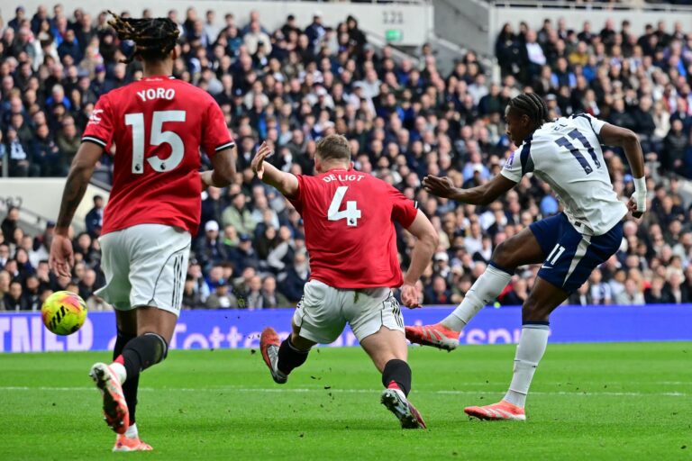 (VIDEO) BENDITA PREMIER LEAGUE: Tottenham y Manchester United empataron en un partidazo