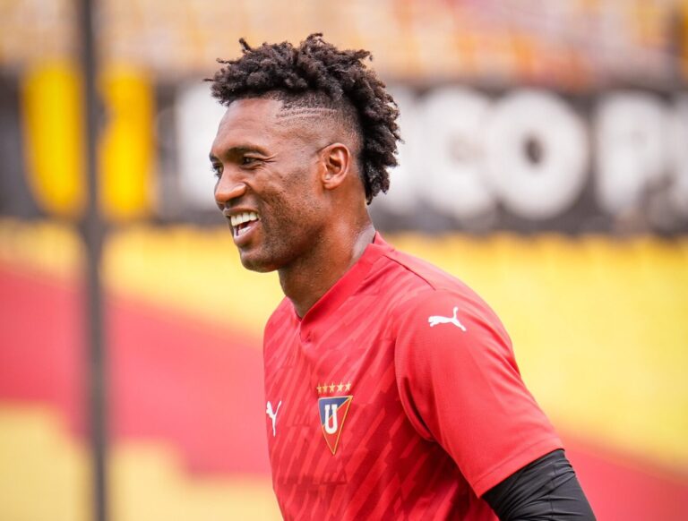 “Cerrar la boca y jugar”: Domínguez, sincero y filoso sobre el difícil horario en Guayaquil