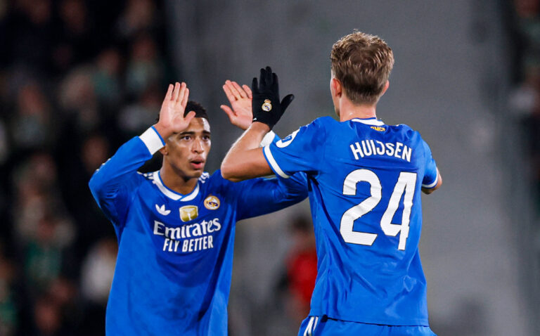 Real Madrid rescató el 2-2 ante Elche y quedó como único líder del torneo