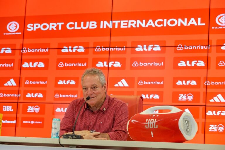 Polémica en la presentación de Abel Braga en el Inter: “Parecen un grupo de maricas”