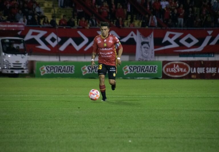 Andrés ‘Pollo’ López sobre el arbitraje: “Nos han venido pitando cosas un poco incómodas”