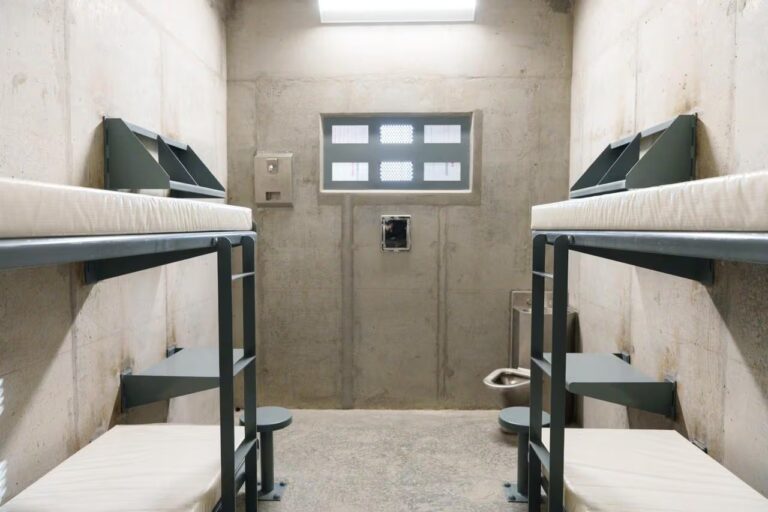 Cuatro reos por celda y el control del Bloque de Seguridad: así opera la Cárcel del Encuentro