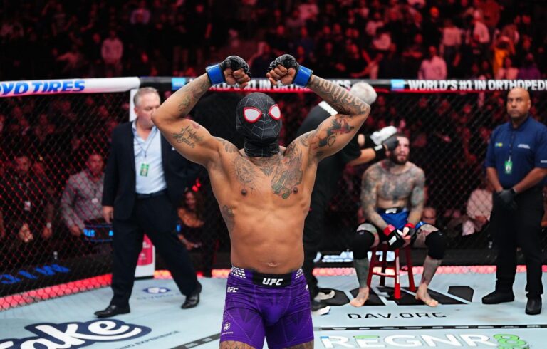 (VIDEO) ¡ARRECHO ECUADOR! Michael Morales derrotó a Sean Brady en la UFC