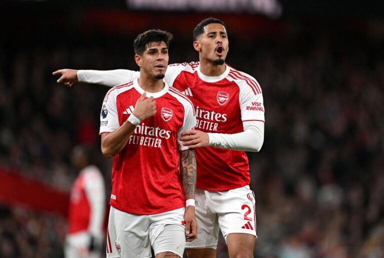 (VIDEO) CON HINCAPIÉ TITULAR: Arsenal goleó al Tottenham en el derbi del norte de Londres