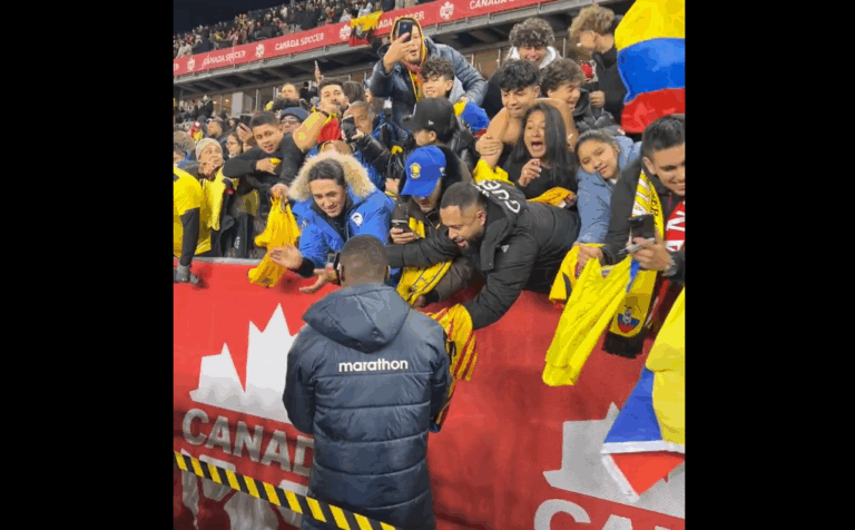 (VIDEO) Jugadores de La Tri compartieron con la hinchada tras el empate en Canadá