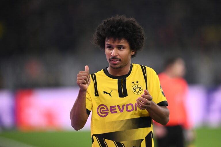 Multazo histórico a Adeyemi por posesión ilegal de armas