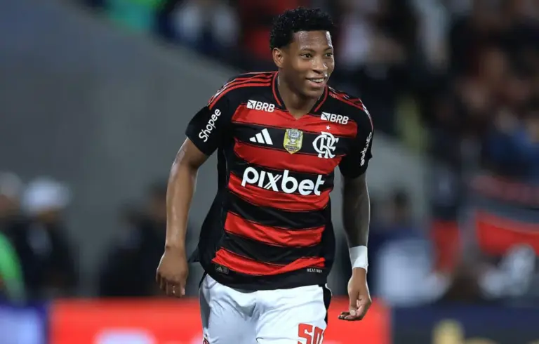 (VIDEO) SIN DESCANSO: Gonzalo Plata sumó minutos en la derrota de Flamengo