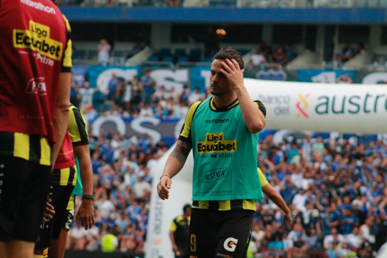 ¡Reportan que LDU está interesado en Octavio Rivero para el 2026!