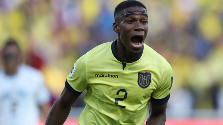 Félix Torres despierta el interés en clubes de LaLiga: Reportan que Osasuna y Getafe lo siguen de cerca