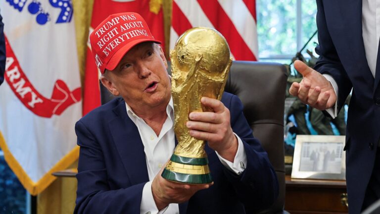 Trump presume récord de ventas de entradas horas antes del sorteo del Mundial 2026