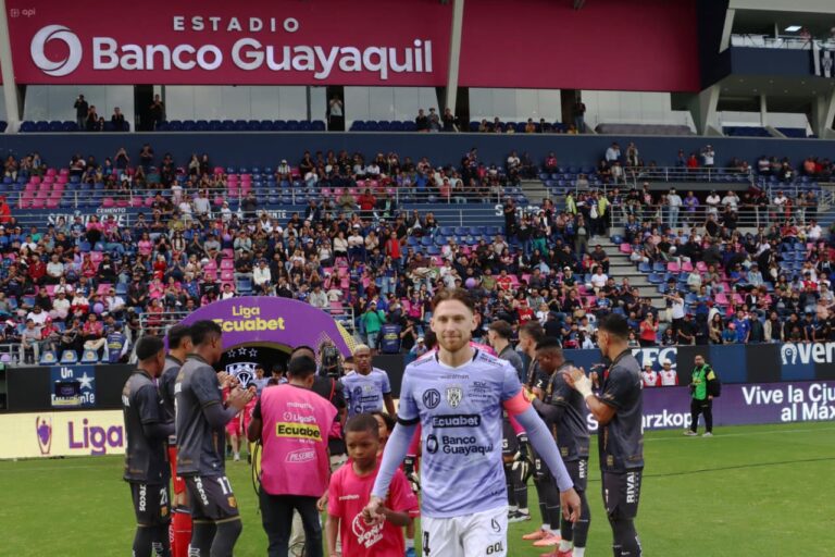BSC rinde homenaje al campeón: Pasillo de honor a IDV en el cierre de la LigaPro 2025