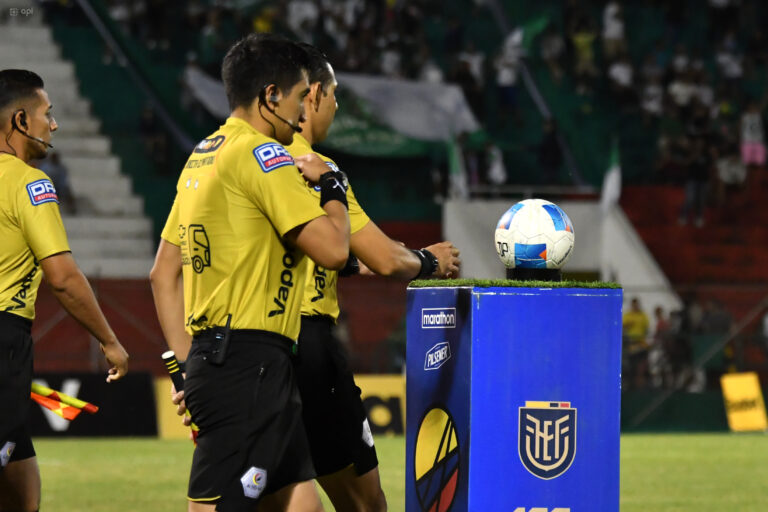 Terna arbitral confirmada para la final de la Copa Ecuador