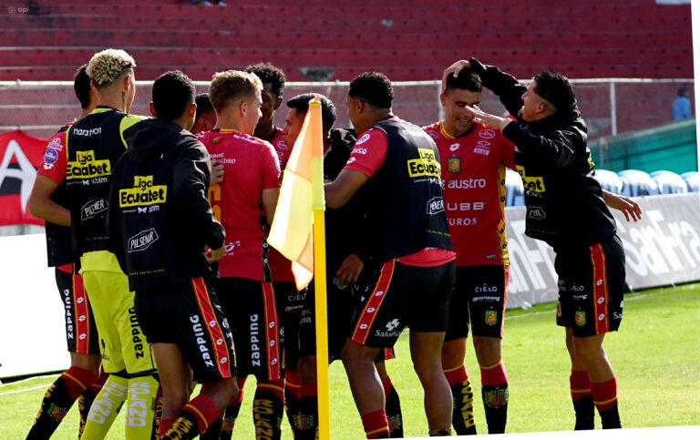 (VIDEO) Dep. Cuenca no afloja: gana y se aferra a una derrota de Aucas para clasificar a Sudamericana