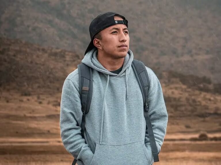 Fotógrafo ecuatoriano Lenin Iza clasifica al top 10 del World Photographic Cup con una imagen del volcán Sangay