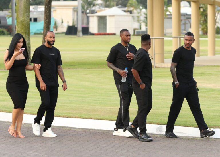 (FOTO) Jugadores de BSC le dieron el último adiós a Mario Pineida