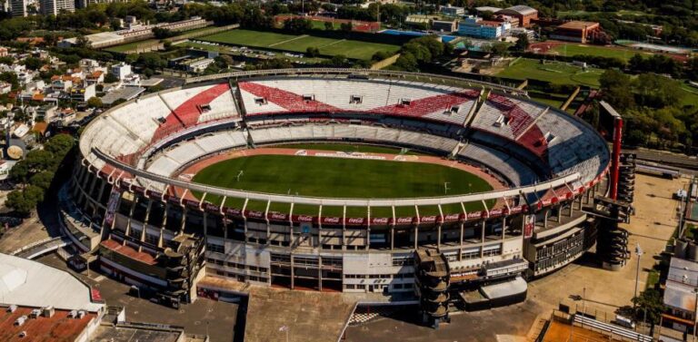 River planea su “nuevo Camp Nou”: un Monumental semicubierto y 100.000 espectadores