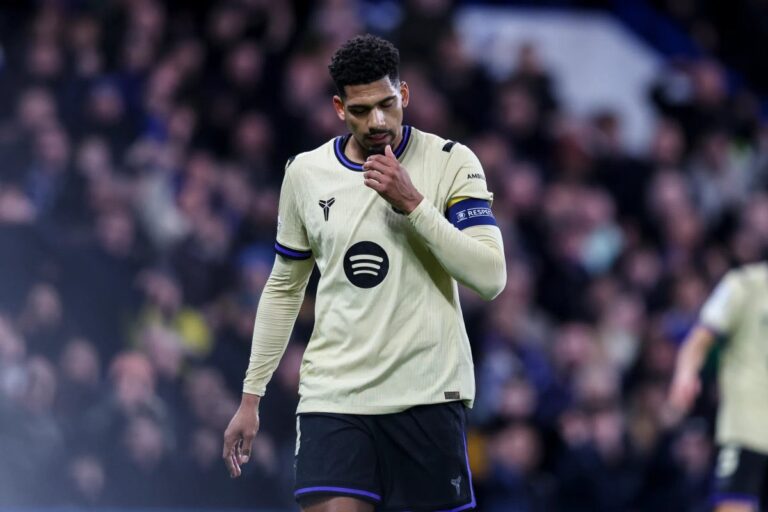 Ronald Araujo le pidió “un tiempo” al Barça para recuperarse mentalmente