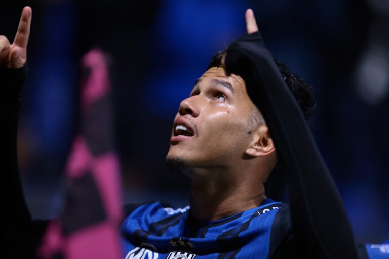 (FOTOS) HASTA 2029: Jordy Alcívar renovó con Independiente del Valle