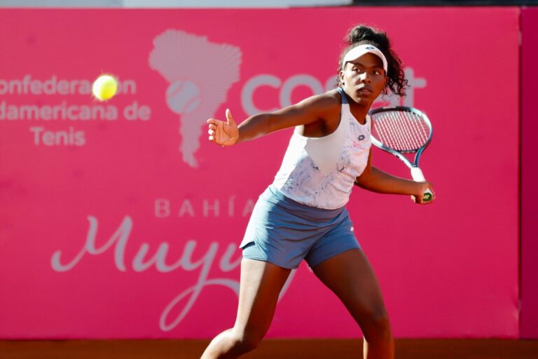 #NTF | EMOTIVO: Djorkaeff Reasco celebra la clasificación de su hermana Mell en el WTA 125 de Quito