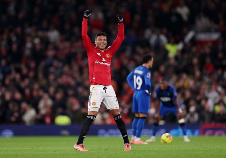 PARTIDAZO Y MUCHOS GOLES: 4-4 en el partido del Manchester United