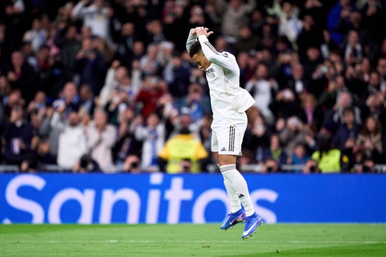 (VIDEO) Kylian Mbappé iguala el récord de goles de Cristiano en un año natural