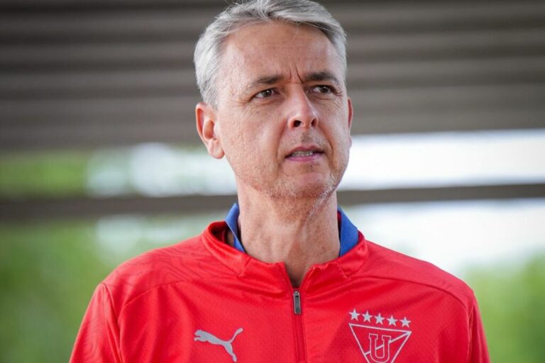Tiago Nunes pidió disculpas por su mal comportamiento en la final de la Copa Ecuador 2025