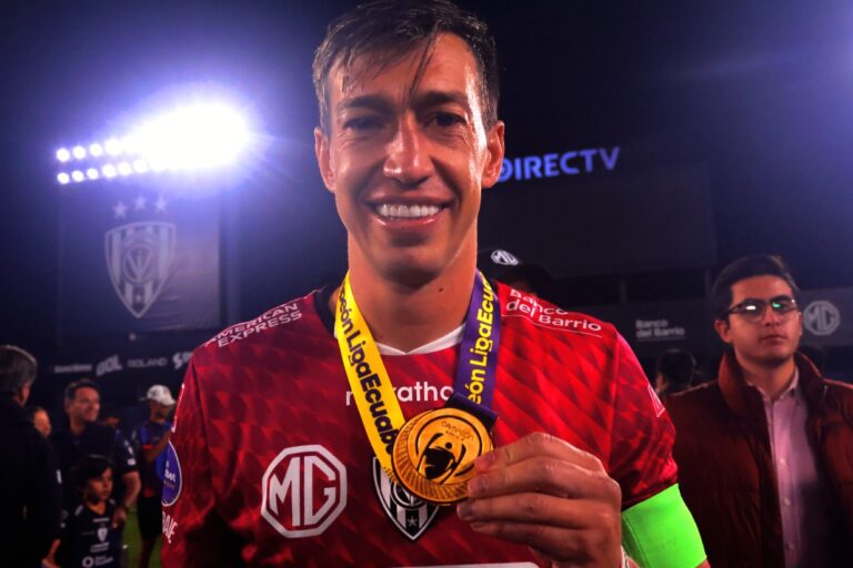 Richard Schunke y Junior Sornoza, los jugadores más ganadores en la historia de IDV